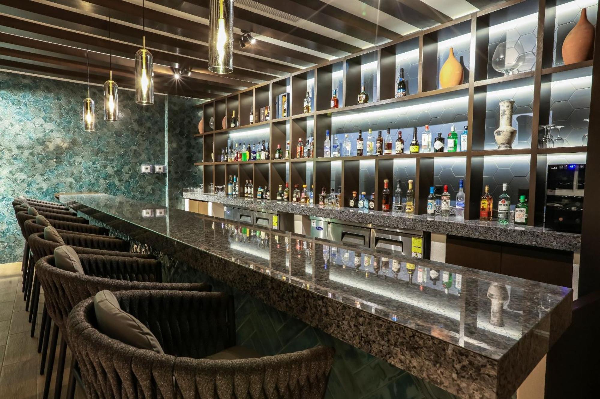 Camino Real Веракруз Екстериор снимка The bar at the lounge