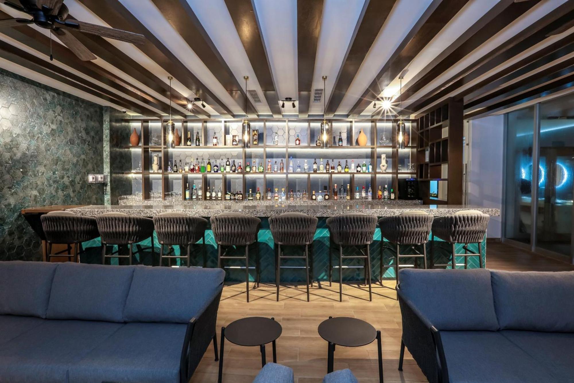 Camino Real Веракруз Екстериор снимка The bar at the lounge